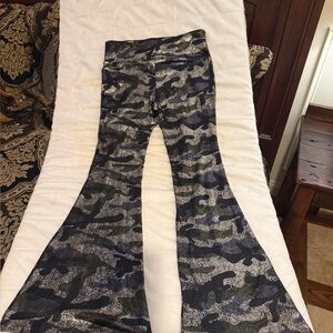 No Boundaries Black and Green Pants